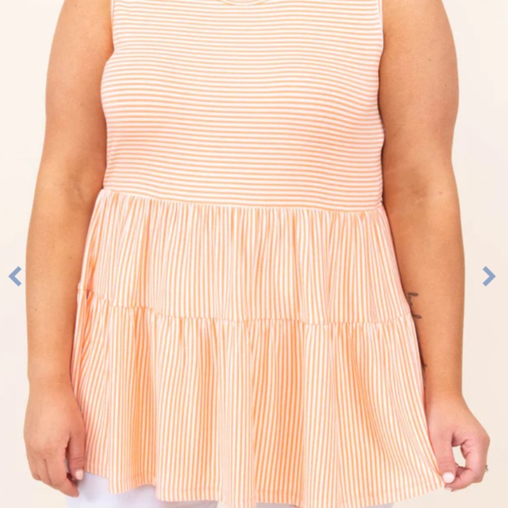 Chic Soul Tierd Tank - Picture 2 of 2